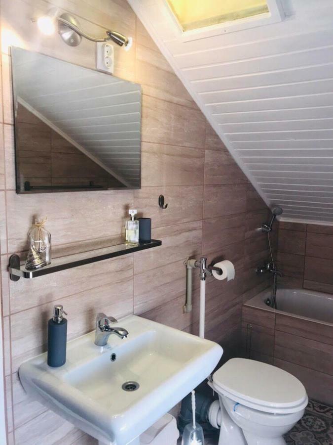 Vadszolo Apartmanhaz โกมอเอนเดรด ภายนอก รูปภาพ