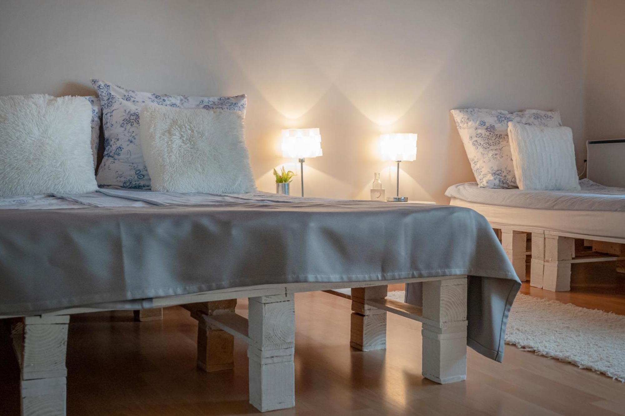 Vadszolo Apartmanhaz โกมอเอนเดรด ภายนอก รูปภาพ
